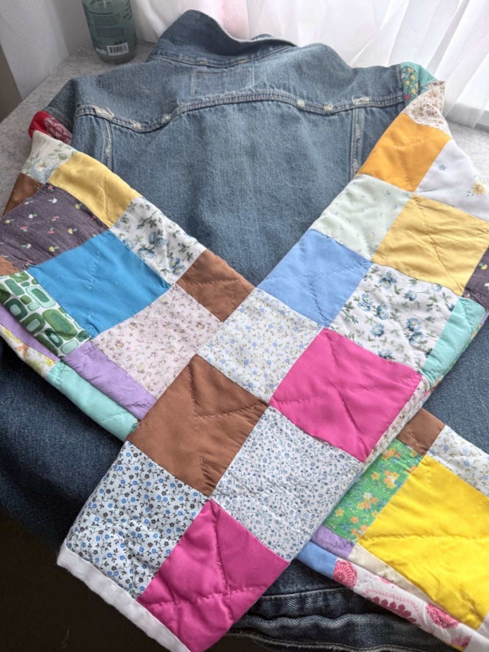 Upcycled Denim Jacket w/ vintage quilt sleeves - Picture 3 of 3